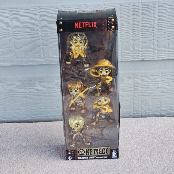 Netflix One Piece Gold Treasure Chest Minifigure 5 Pack PhatMojo Action Figure - Picture 1 of 11
